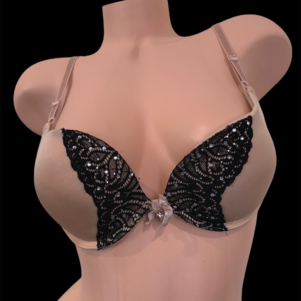 Tarea by Rue 21 Bra